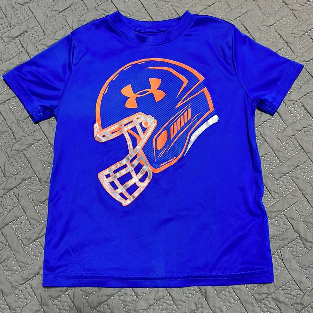 Under Armour Football Helmet T-shirt YXS